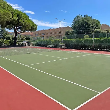 Relax With Your Family By The Pool - Beahost Apartament